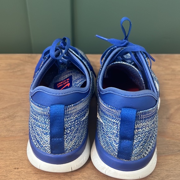 Blue Nike Frees! Only worn once! - Picture 3 of 5